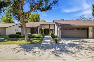 5700 Kirkside Drive D, Bakersfield, CA 93309
