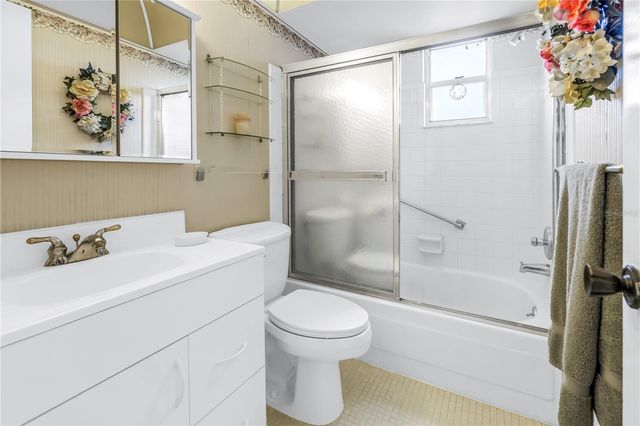 9950 62ND TERRACE N 209, St Petersburg, FL 33708