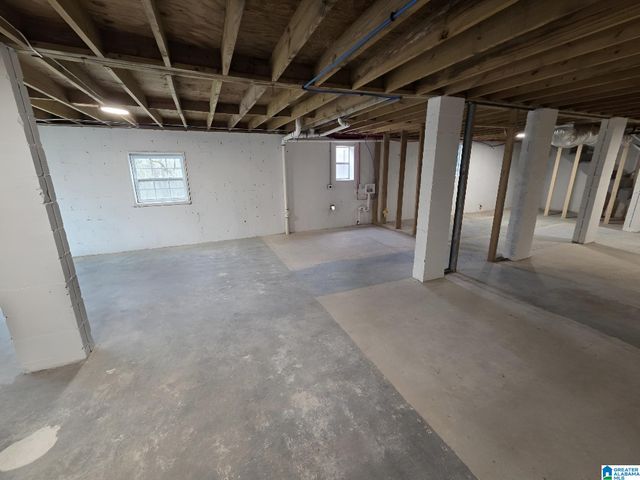 240 BURNS ROAD, Warrior, AL 35180