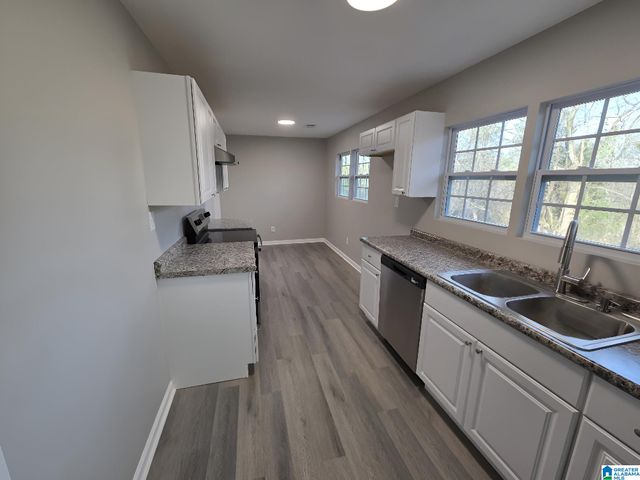 240 BURNS ROAD, Warrior, AL 35180