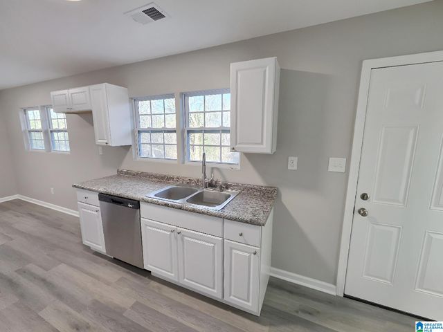 240 BURNS ROAD, Warrior, AL 35180