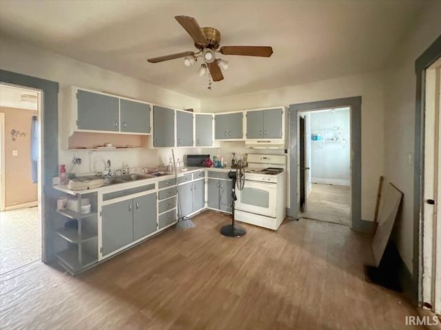 7589 W 220 SOUTH, Russiaville, IN 46979