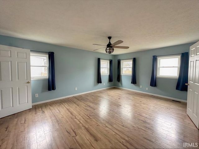 7589 W 220 SOUTH, Russiaville, IN 46979