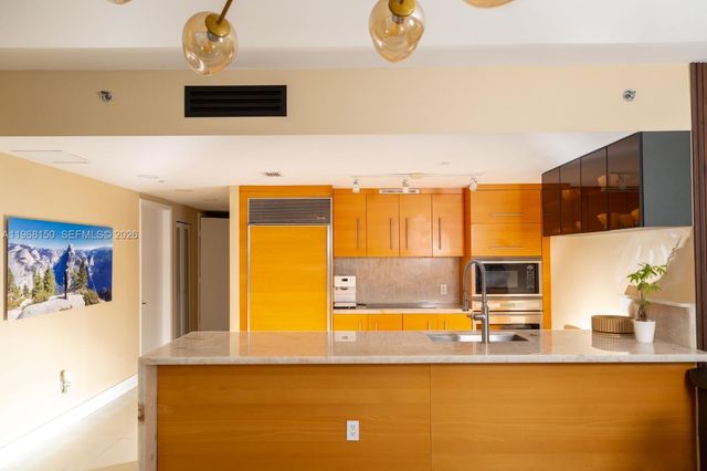 465 Brickell Ave 5101, Miami, FL 33131