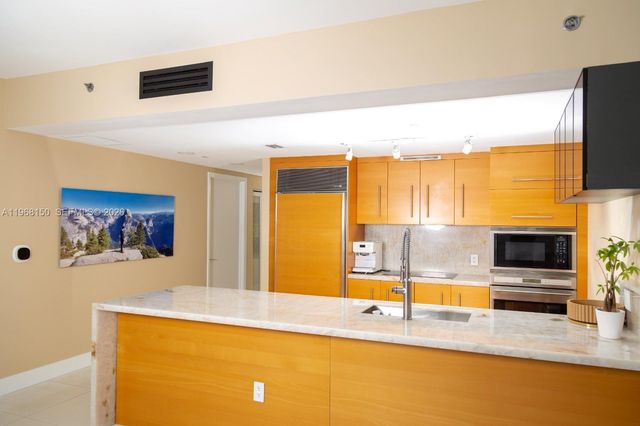 465 Brickell Ave 5101, Miami, FL 33131