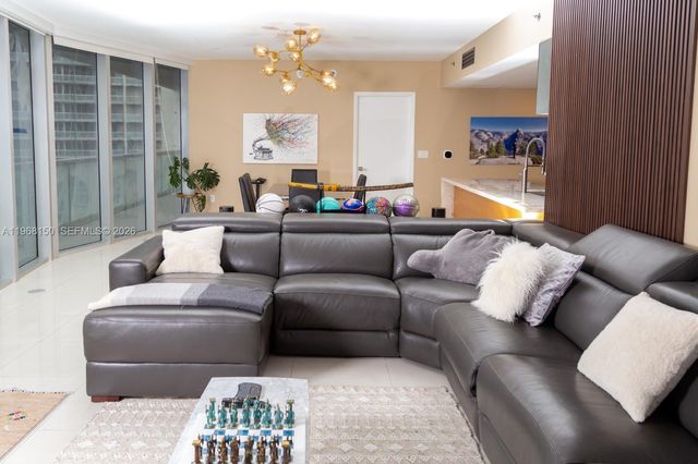 465 Brickell Ave 5101, Miami, FL 33131