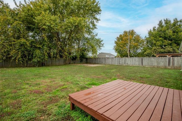 215 N Broyles Street, Farmington, AR 72730