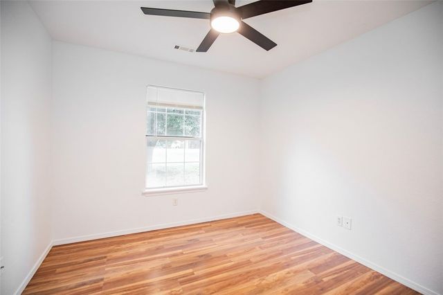 215 N Broyles Street, Farmington, AR 72730