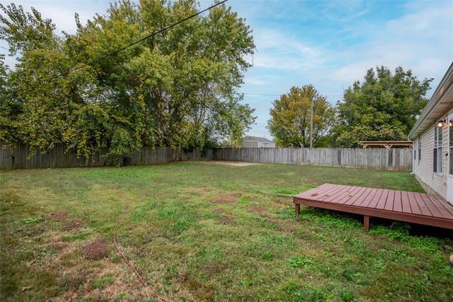 215 N Broyles Street, Farmington, AR 72730