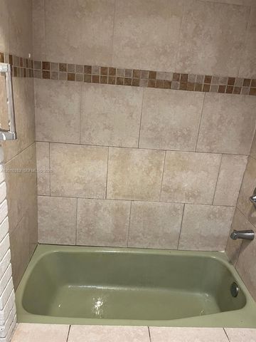 7721 SW 10th Ct D, North Lauderdale, FL 33068