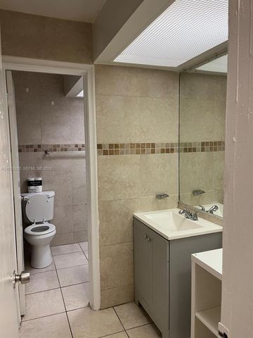 7721 SW 10th Ct D, North Lauderdale, FL 33068