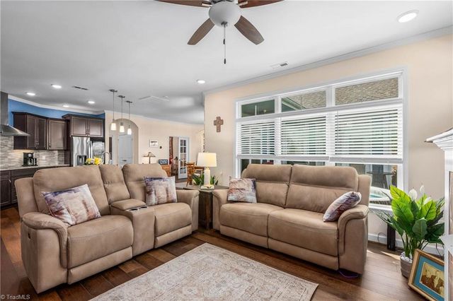 428 Waterton Way, Kernersville, NC 27284