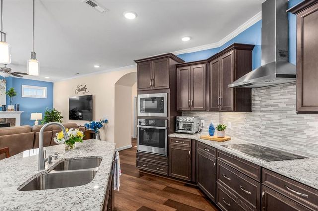 428 Waterton Way, Kernersville, NC 27284