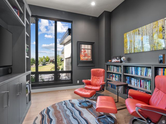 718 S NEBO CIR, Woodland Hills, UT 84653
