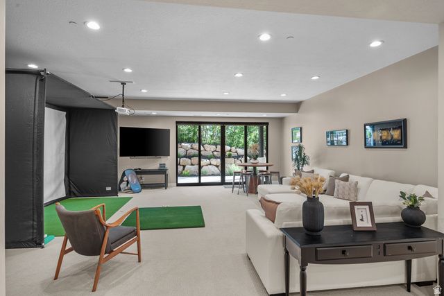 718 S NEBO CIR, Woodland Hills, UT 84653