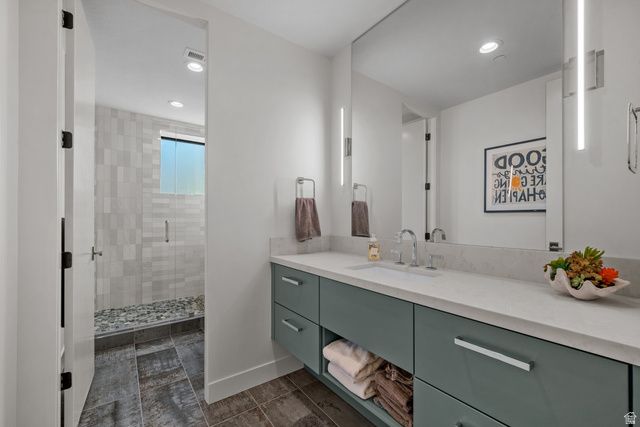 718 S NEBO CIR, Woodland Hills, UT 84653