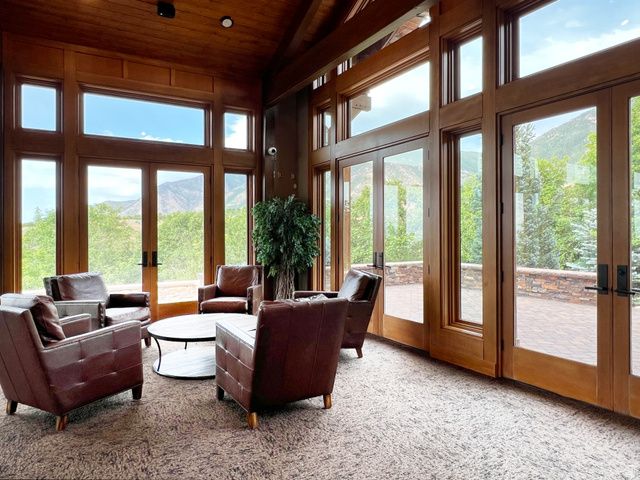 718 S NEBO CIR, Woodland Hills, UT 84653