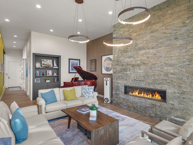 718 S NEBO CIR, Woodland Hills, UT 84653