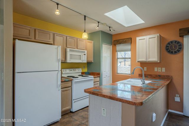 3788 S Paseo De Los Nardos, Green Valley, AZ 85614