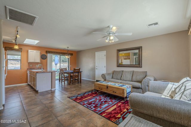 3788 S Paseo De Los Nardos, Green Valley, AZ 85614