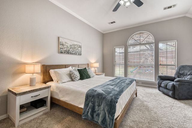 2716 Summer Wind Drive, Grapevine, TX 76051