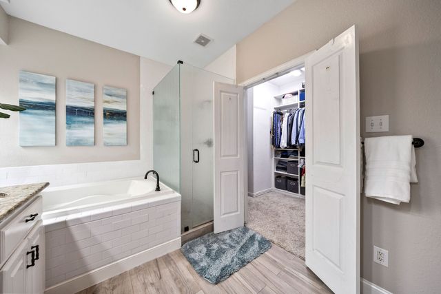 2716 Summer Wind Drive, Grapevine, TX 76051