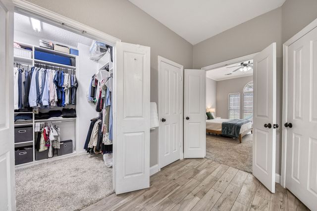 2716 Summer Wind Drive, Grapevine, TX 76051