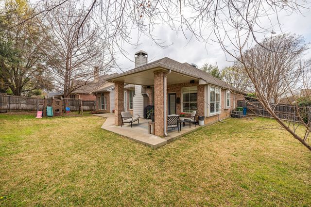 2716 Summer Wind Drive, Grapevine, TX 76051