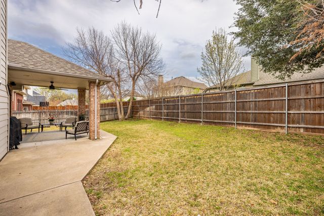 2716 Summer Wind Drive, Grapevine, TX 76051
