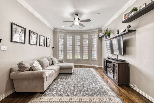 2716 Summer Wind Drive, Grapevine, TX 76051