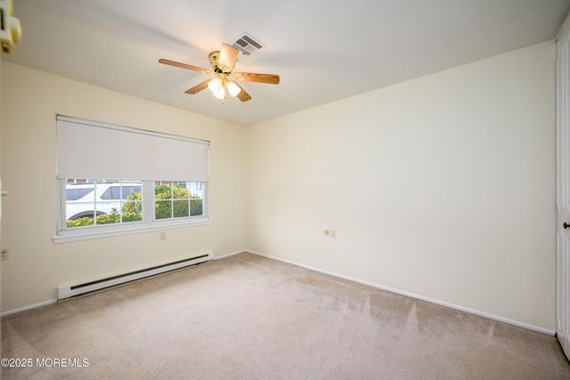 933B Thornhill Court, Lakewood, NJ 08701