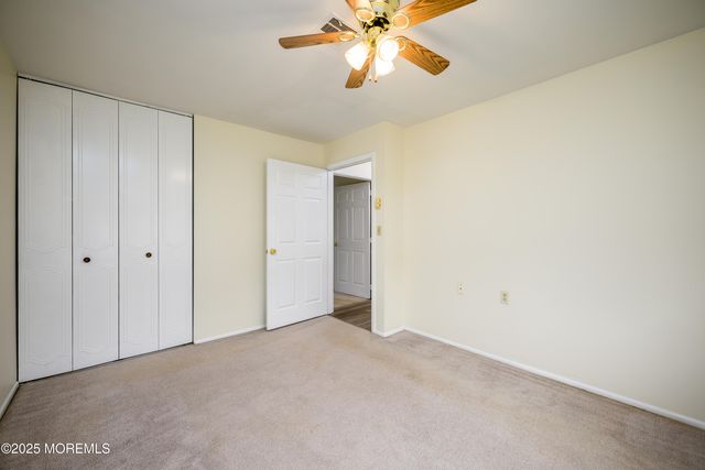 933B Thornhill Court, Lakewood, NJ 08701