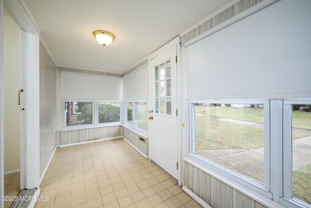 933B Thornhill Court, Lakewood, NJ 08701