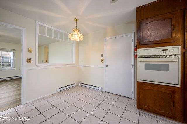 933B Thornhill Court, Lakewood, NJ 08701