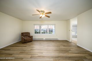 933B Thornhill Court, Lakewood, NJ 08701