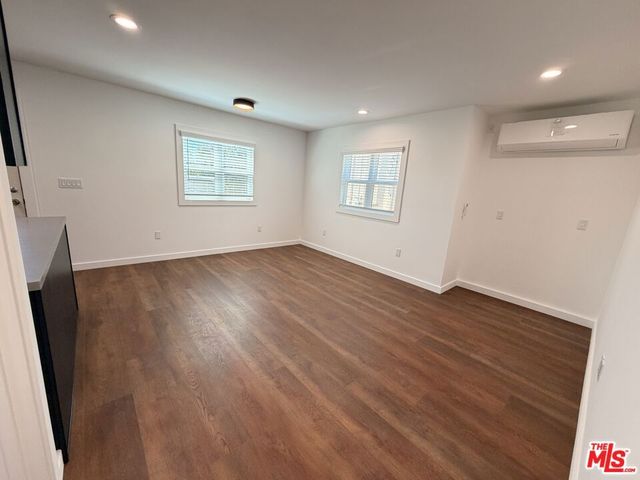 818 N Harper Avenue, Los Angeles, CA 90046