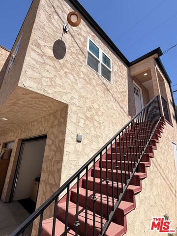 818 N Harper Avenue, Los Angeles, CA 90046