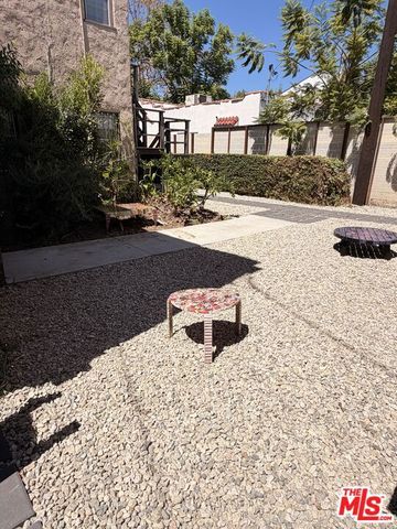 818 N Harper Avenue, Los Angeles, CA 90046