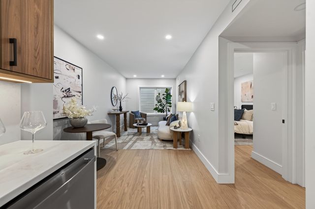 250 Bremen 3, Boston, MA 02128