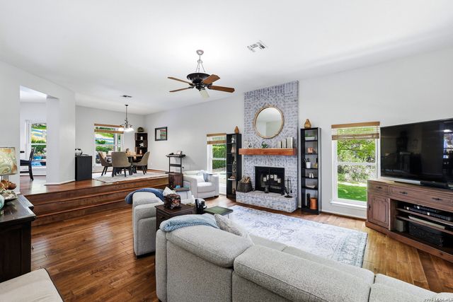 26272 Romance Point, San Antonio, TX 78260