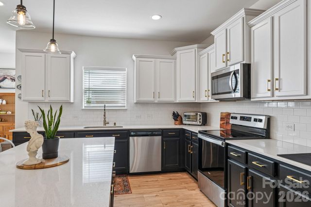 817 Alexander Commons Drive, Monroe, NC 28112