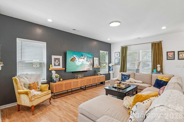 817 Alexander Commons Drive, Monroe, NC 28112