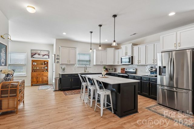 817 Alexander Commons Drive, Monroe, NC 28112