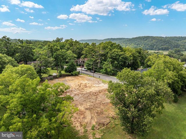 19A FOREST HILL DR, Front Royal, VA 22630