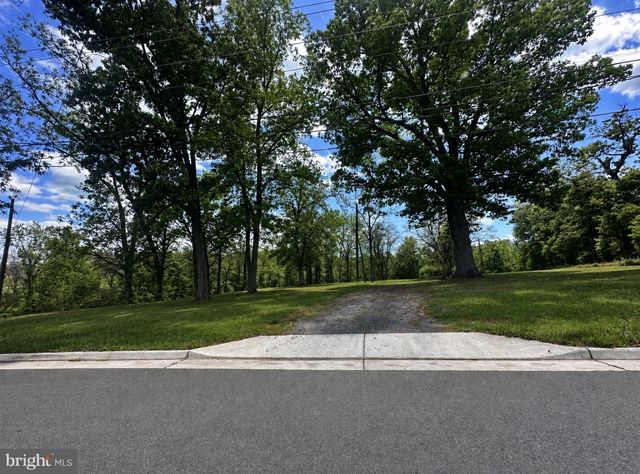 19A FOREST HILL DR, Front Royal, VA 22630