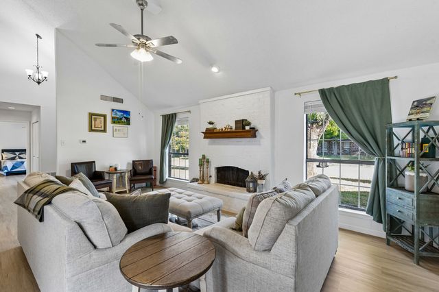 621 Torrance Drive, Garland, TX 75040