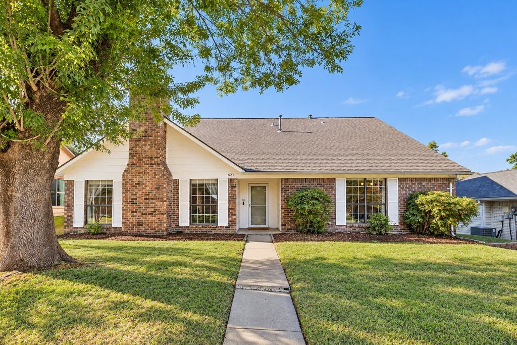 621 Torrance Drive, Garland, TX 75040