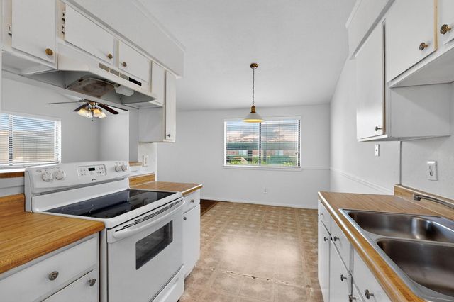 2240 Tarpley Road 242, Carrollton, TX 75006