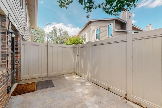 2240 Tarpley Road 242, Carrollton, TX 75006