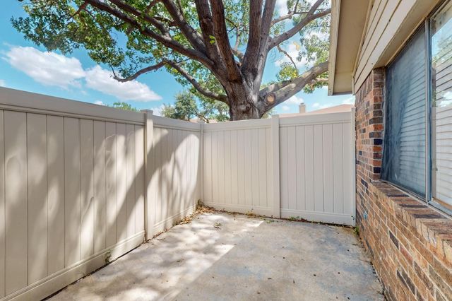 2240 Tarpley Road 242, Carrollton, TX 75006